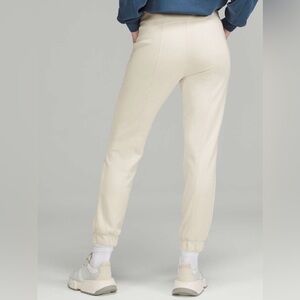 NWOT Lululemon Softstreme Relaxed High-Rise Pant White Opal